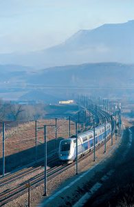 Dans le cadre de cette opération, des rames TGV Duplex seront transformées afin d’offrir 20 % de places supplémentaires. © Barberon/Photorail-SNCF